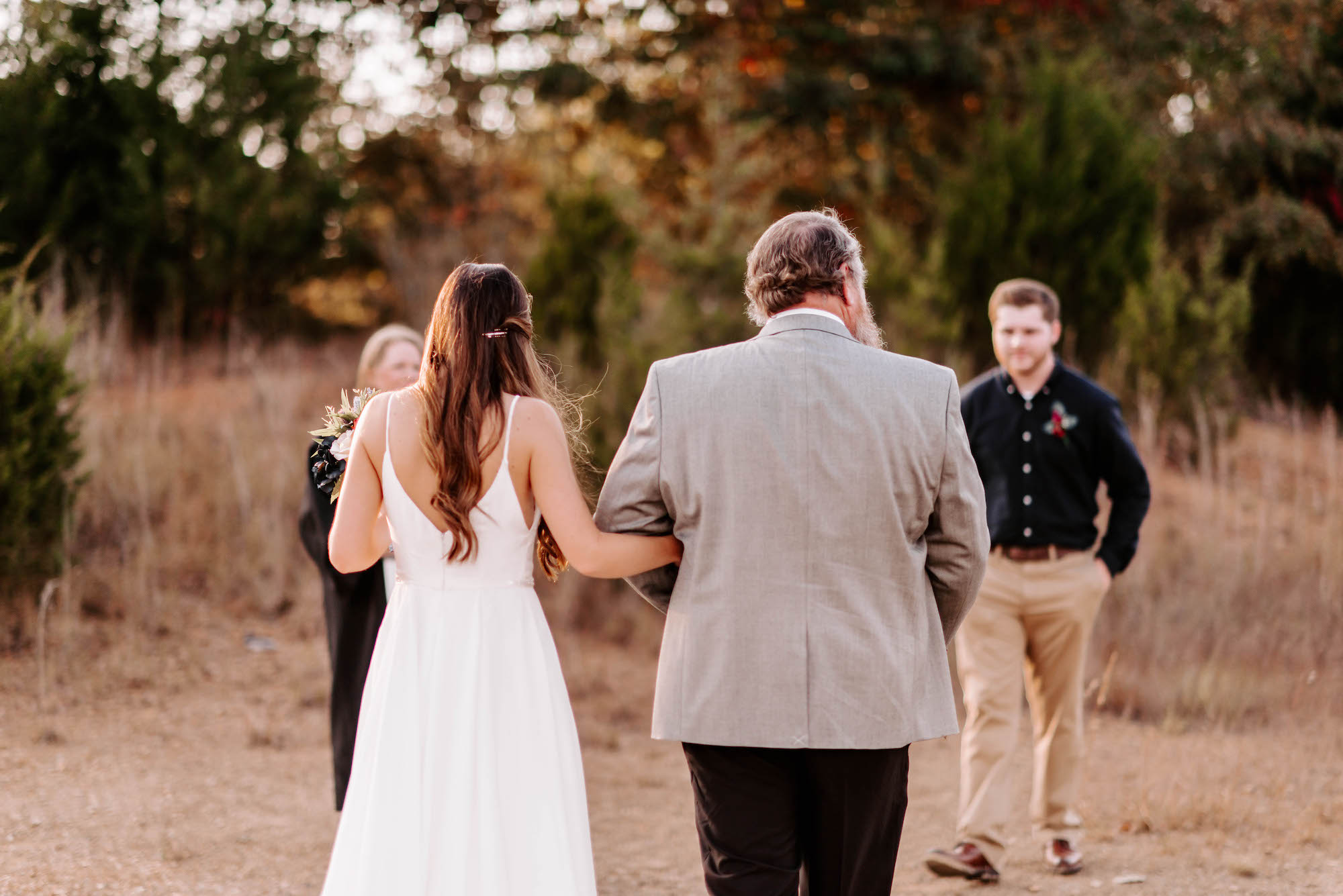 How to Include Loved Ones in Your Elopement